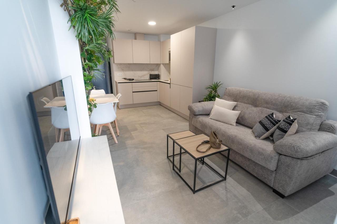 Riam Suites Apartamentos Los Palacios Y Villafranca Exteriér fotografie