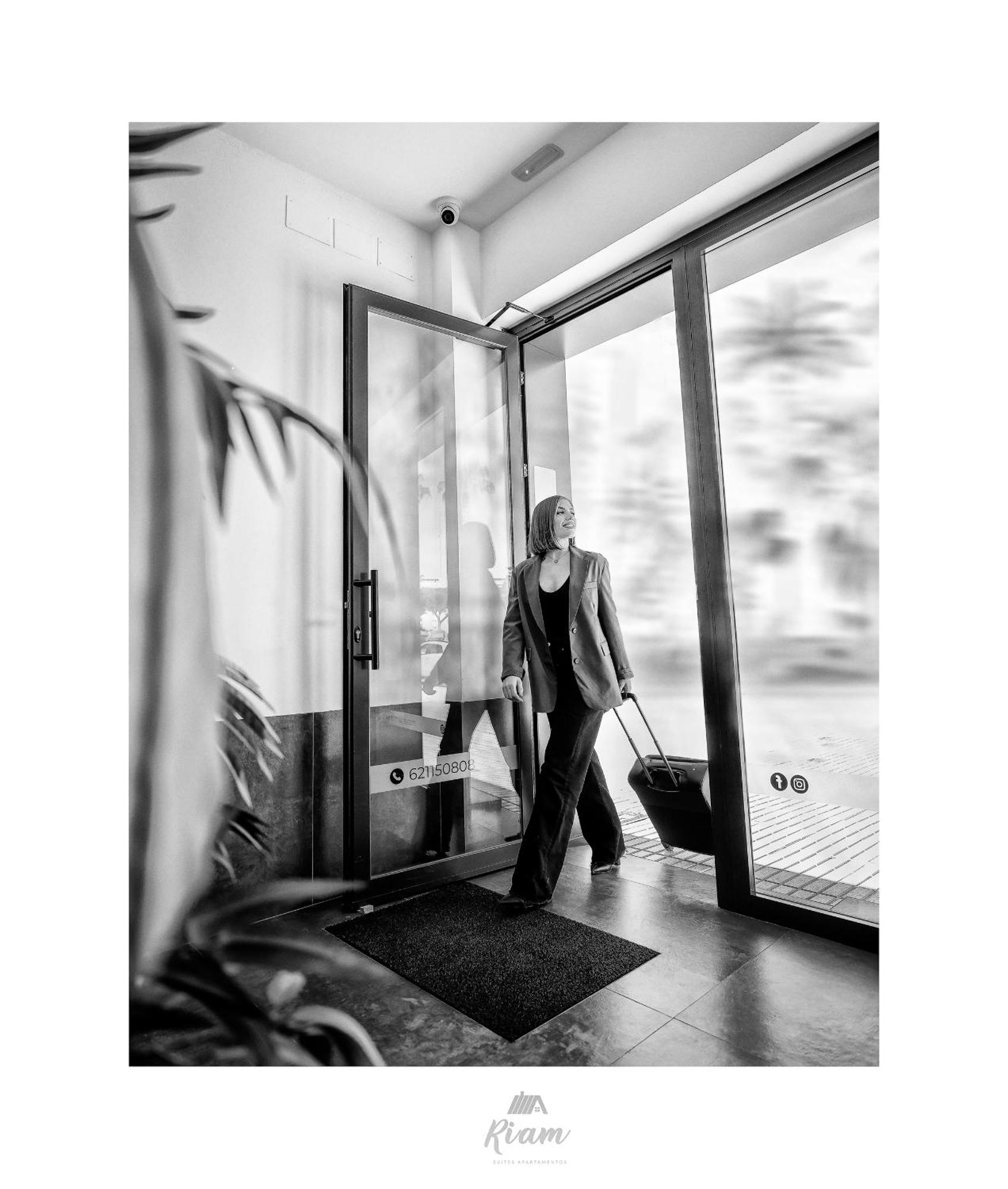 Riam Suites Apartamentos Los Palacios Y Villafranca Exteriér fotografie